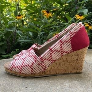 Toms Wedges Size 8.5